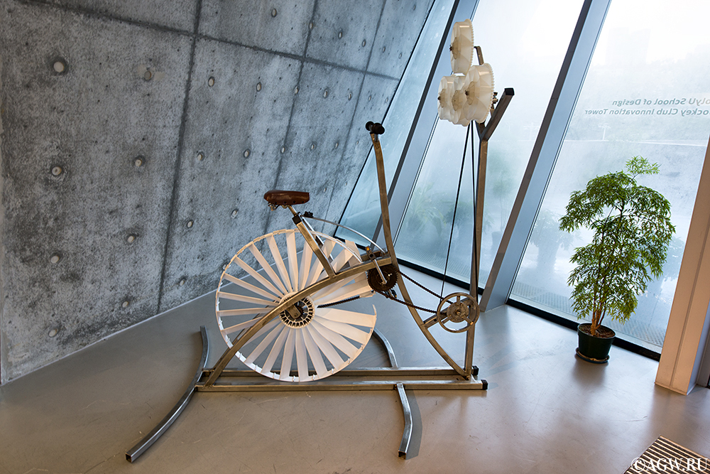 Дизайнерский велосипед в Башне Инноваций.