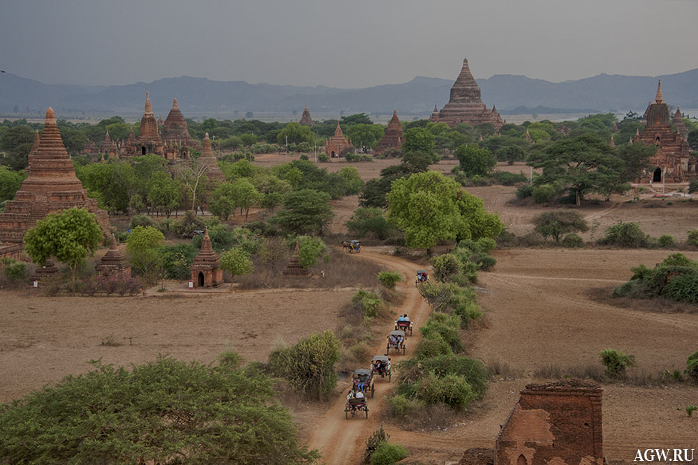 Вид на храмовый комплекс Паган, Мьянма
